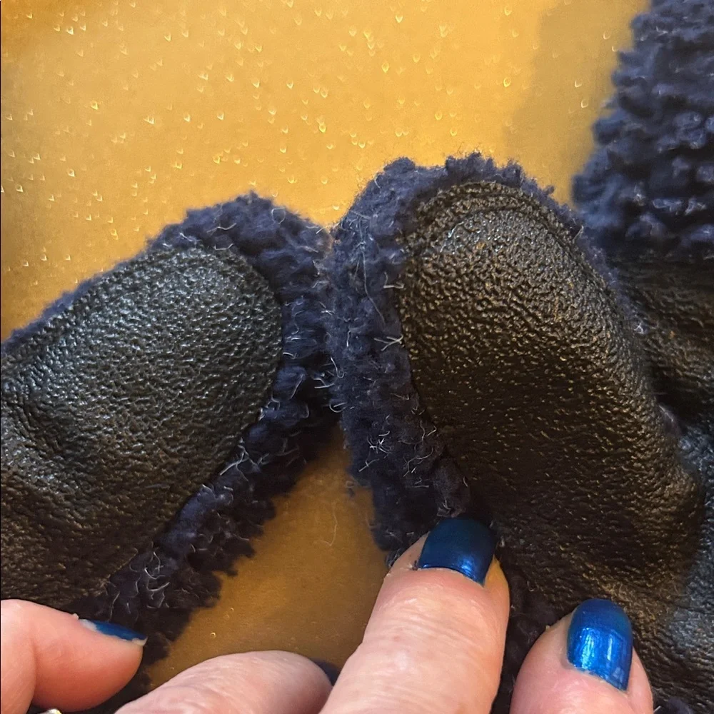 Navy Blue L Fleece Women’s Gloves with Extra Padding in Palms for Durability!